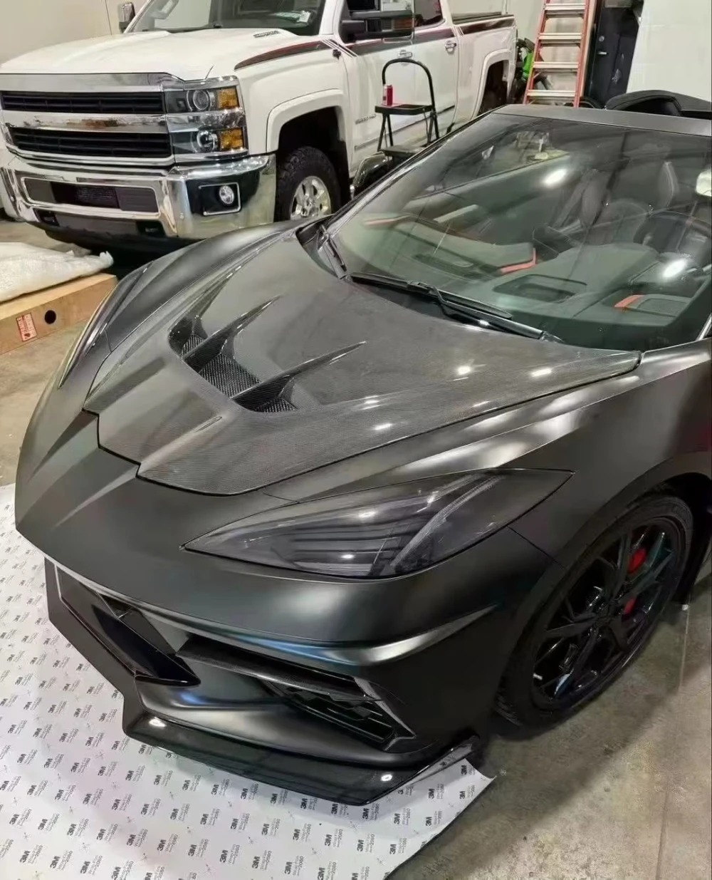 High Quality Fast Delivery Whole Sale Carbon Fiber ZRI Engine Hood Body Kits for  C8